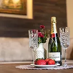 Antique - Free Private Parking Hotel Plovdiv