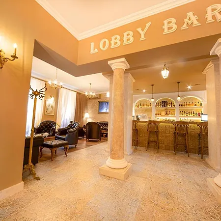 Hotel Antique - Free Private Parking