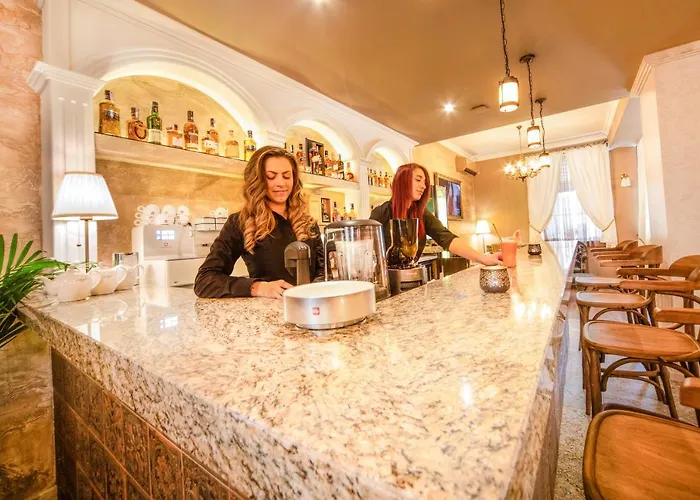 Antique - Free Private Parking Hotel Plovdiv