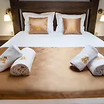 Antique - Free Private Parking 3*