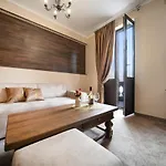 Hotel Antique - Free Private Parking Plovdiv