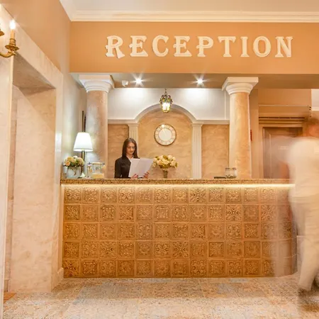 Antique - Free Private Parking 3* Plovdiv