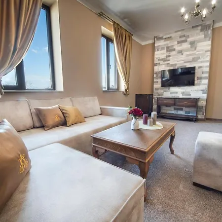 Hotel Antique - Free Private Parking