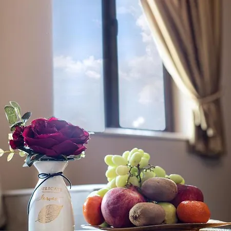 Hotel Antique - Free Private Parking 3*